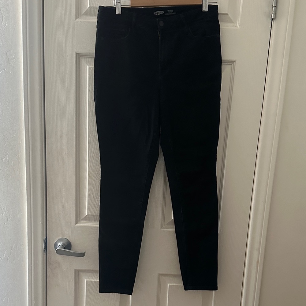 Old Navy Black Rockstar Super Skinny Jeans
